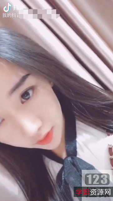 抖音网红草莓少女:39部视频,让男粉丝欲罢不能!