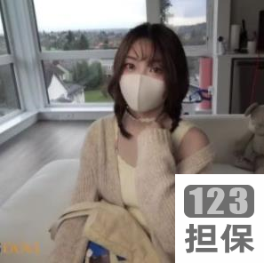 网红HongKongDoll温暖口罩下的性感颜值，宅男女神摸金混剪，果咚网热门视频流出！