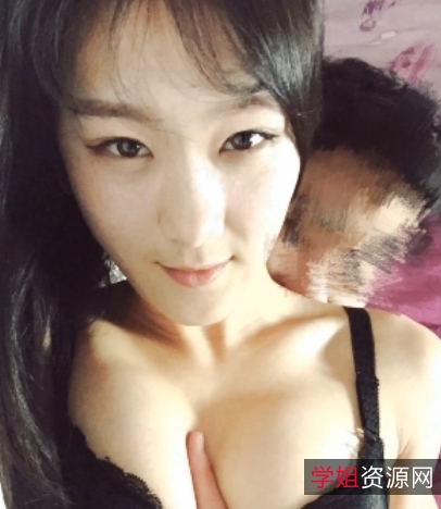 《校花轩轩与渣男热恋:报复、喝骂、定婚,一段令人心动的真实感受》