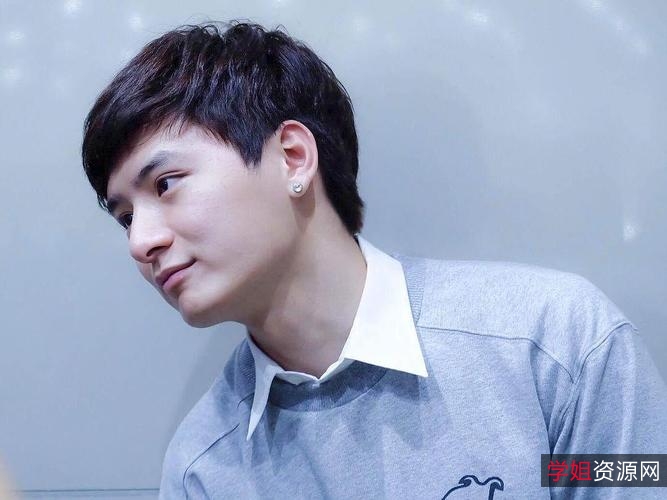 《泰国爱情故事：花之战2022》