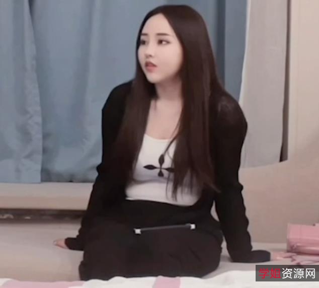 小飞探秘精选妹子7部视频:网红女主角魅力无与伦比,让人一见钟情