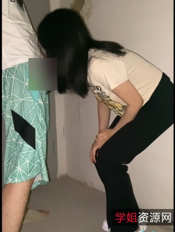 网红{{关键词20}}与{{杜撰一个姓名}}：给力互动，玩奇妙，嘴艺十足！