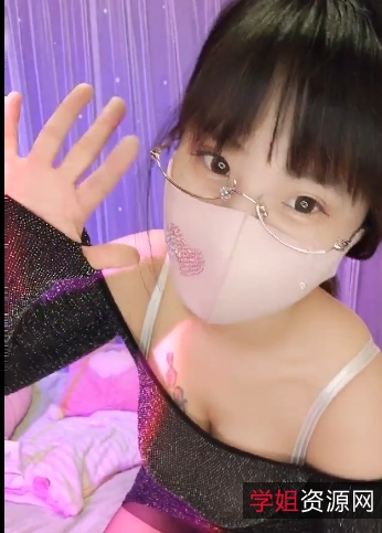 『玉兔E级恐怖身材玩起网红定制极品奶糖馒头，性感又不失优雅！』