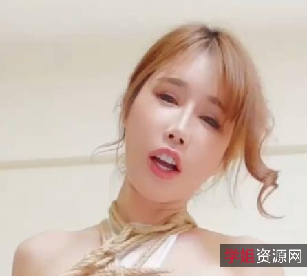 湾湾女神烧颜辛尤里:以战斗之姿突破极限,精彩片段收藏价值极高