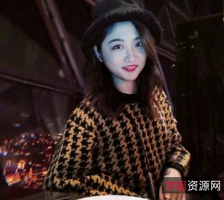 《胡子哥探秘阳光漂亮反差婊,980M收藏体力摆姿势》