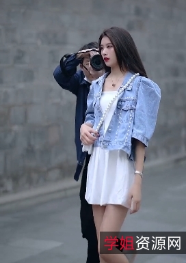 《兰兰鹿鹿7V-2.5G绝版私拍视频资源，抖音精选美女真实珍贵散播合集！》