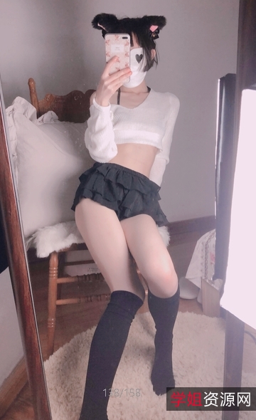 小结巴猫耳朵合集:二次元未成年少女的活泼可爱