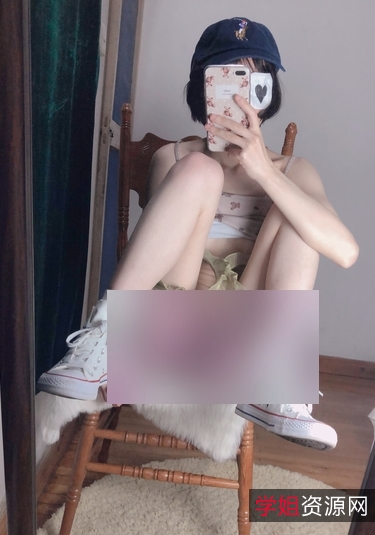 小结巴猫耳朵合集:二次元未成年少女的活泼可爱