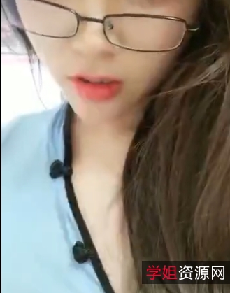 《YSL定制合集：网红姚笛的温柔魅力与时尚感》