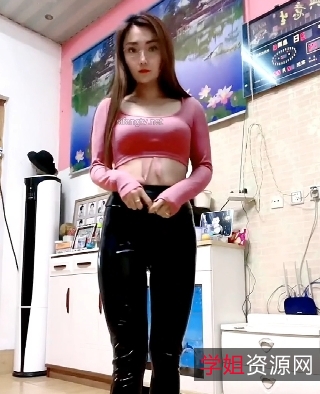 《浮力姬：虎牙超人气本土御姐，果舞精彩纷呈的性感舞蹈稀缺合集》