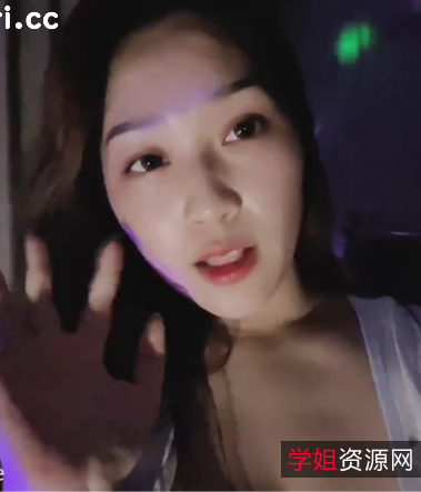 SwagDorisbebeH杯女神24V视频直播车头灯比基尼新奇小姐姐