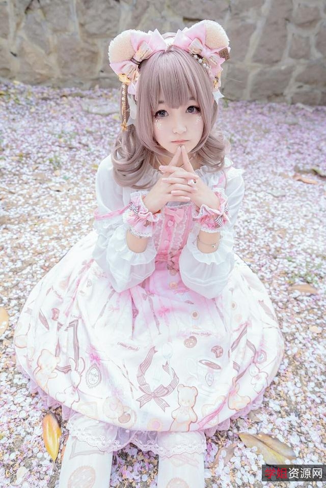 日系动漫人形玩偶COSPLAY女星短裙头饰妄想症洋娃娃