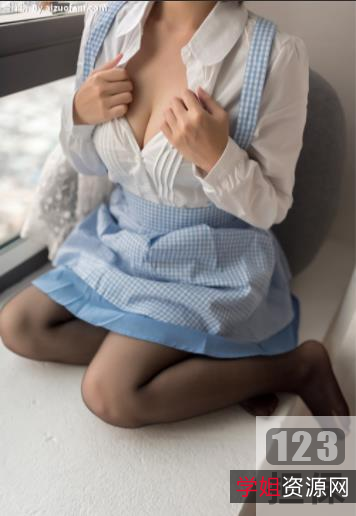 软软酱m白丝悠宝黑丝百合服装黄金CP玉腿镜写真蕾姆泳衣资源合集