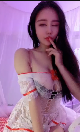 斗鱼TV、虎牙、花岛主等直播明星服装:唐曼、终极加特林、战车摇、女仆、空姐、护士、兔女郎