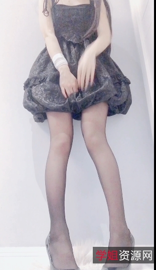 福利姬：性感身材43V10.17G百度云百度盘惊喜：乱来吃瓜