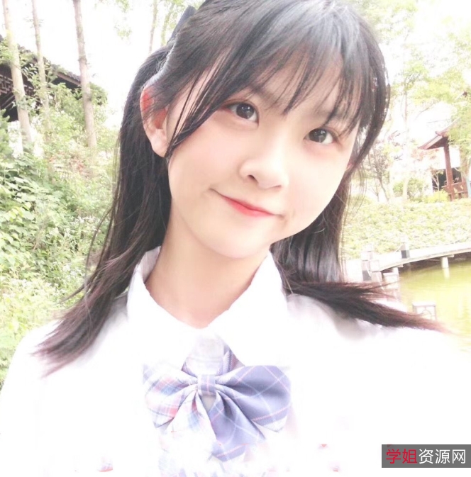 逆天妹子在公共场合光着pp,百度盘分享