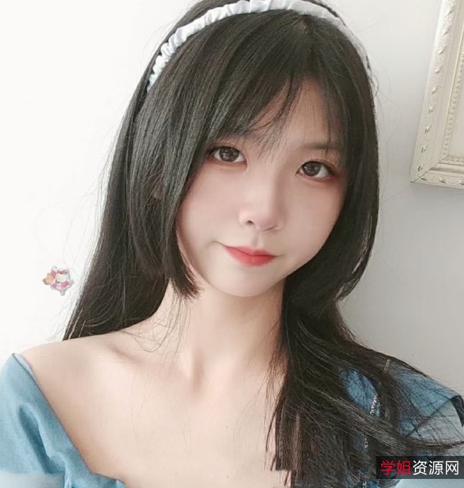 逆天妹子在公共场合光着pp,百度盘分享