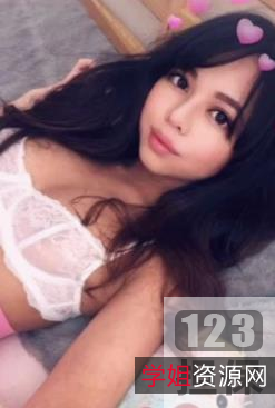 清纯无辜少女的双人剧情：KittyXkum妹子网红