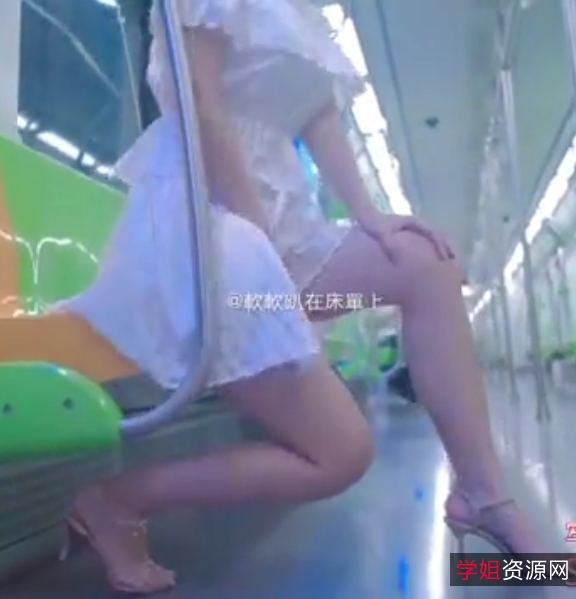 一币白嫖4位推特福利姬展示[4v+329m][百度盘]展示