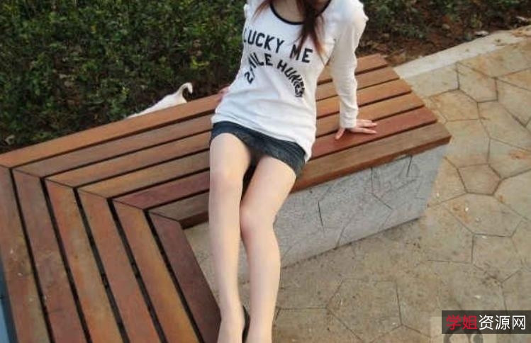 妖媚KiKi:日常系的魅力