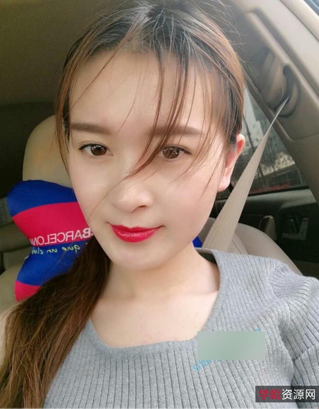 反差挺大的一个少妇