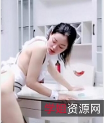 真实夫妻居家做A的标题可以为:1V-682M:真实夫妻居家做A视频