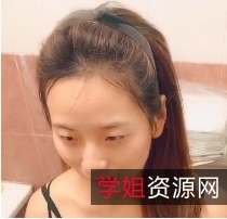 校园入职妈妈的孕妇装自拍