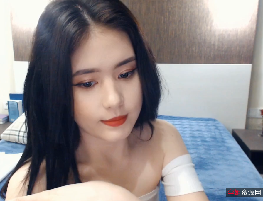 甜美主播aynakio作品773M，笑场前任心情行情