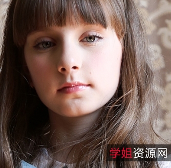 CandydollKatieM泳装合集:53套视频+51个V字图,可爱观赏,绘画参考