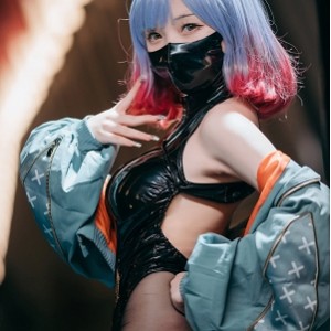 花铃视频合集：471P，2.79G，百度云，双重压缩，有效期1个月大件分卷