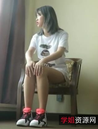 足系列艾彩团体男主妹子表情抖0垫脚布视频资源V3.4G