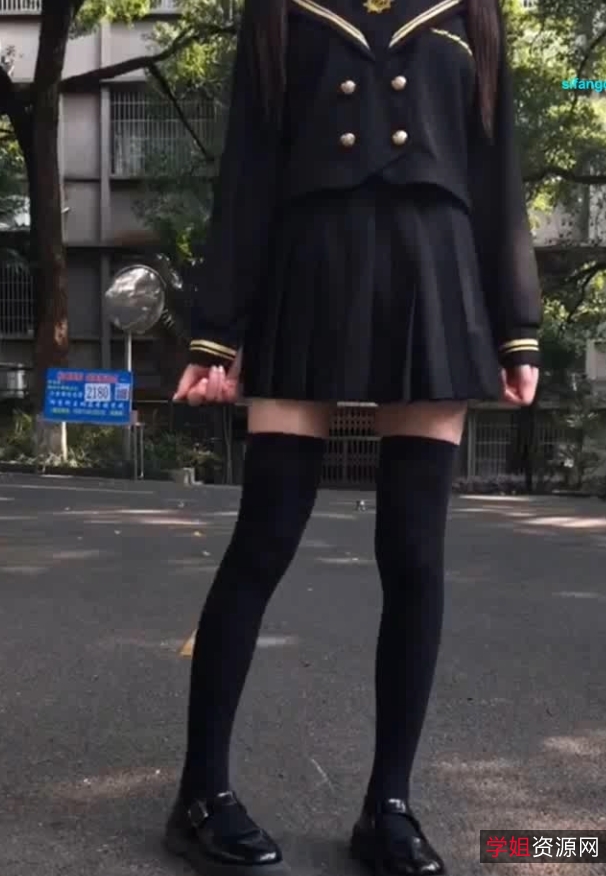 带来了欢乐和放松的体验。赶快收藏起来,与朋友分享这份舞蹈魅力吧!