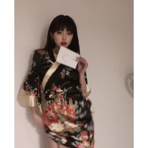 2021-2022抖音网红Lisa新热舞定制资源：801M2部9分15有声直播带货挑战版，30万粉点赞，站内电报肉风险失效补。