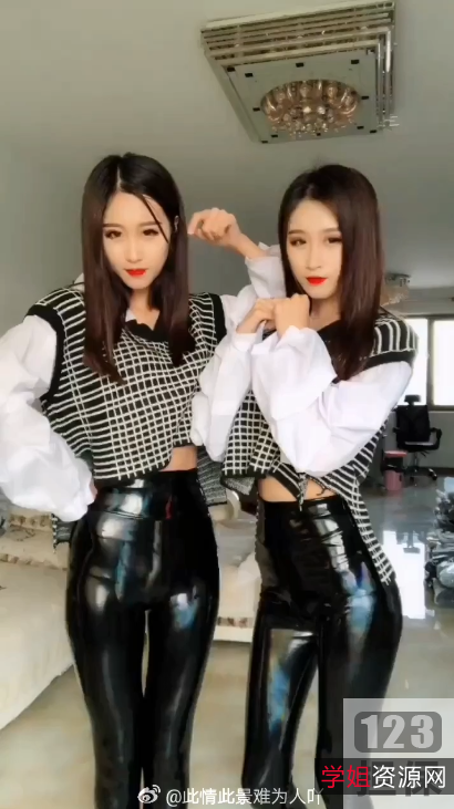 探索网红舞蹈的魅力！网红{{网红名字}}精彩舞蹈合集，节奏感十足，动作精准，性感漂亮！