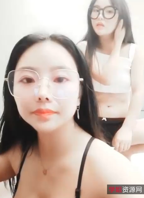 苏妲己户外勾引高颜值自拍合集：25GB视频41个，百度盘