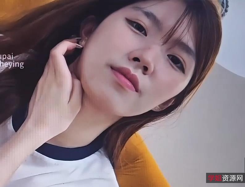 神秘姐姐完整版视频：17分钟悬赏付费学生封面大片