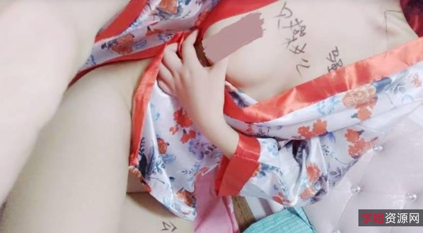 超人气妹子雪糕酱14.2G合集视频，瓜子脸白丝长腿圣光，绅士必看！