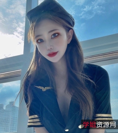 Onlyfans女神queenseoa私拍福利视频精选，颜值天花板，反差婊风格吸引众多粉丝，10V898M百度盘下载