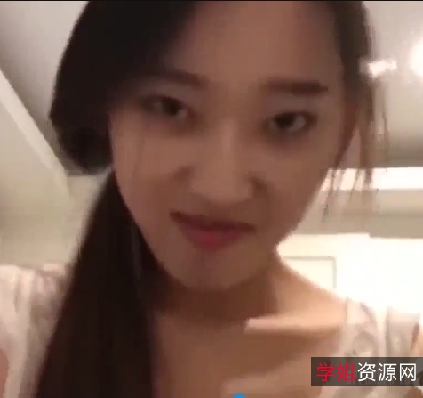 韩风情侣自拍1V，204m视频，甜蜜对白走后门