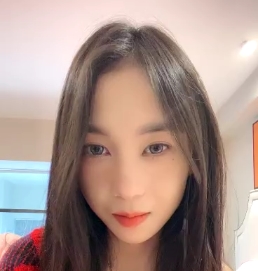 高颜值主播月月嗷直播打粑粑，13v6.8G视频自行打包，多种下载方式等你来