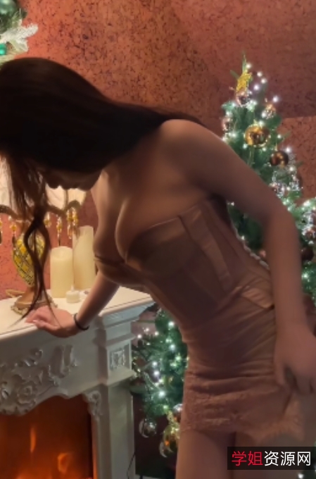 推特大罩杯崽酱VIP群日常分享，百度盘视频1.79G！解压密码曝光！