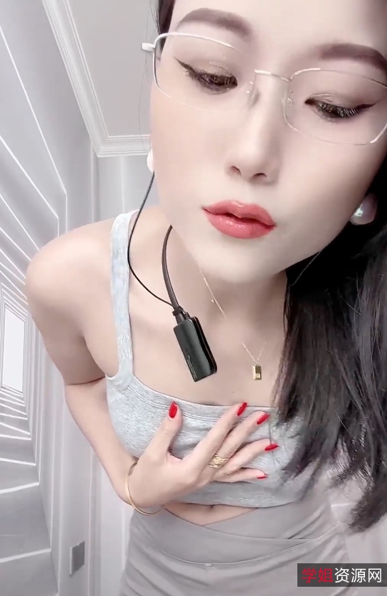 冷美人轻熟御姐紧身裤后背摇,诱惑录制剪辑2023年6.5G73V,背影美臀声动作