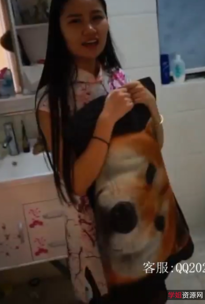 女王丝袜牛奶圣水食物指教合集，8v+3.3g视频珍藏[转载搬运]