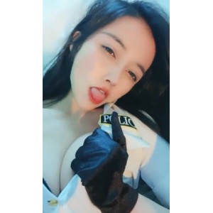 上海模特一库一库111v137g视频合集，百度收藏252个，单个视频大小115，专业魅力无限
