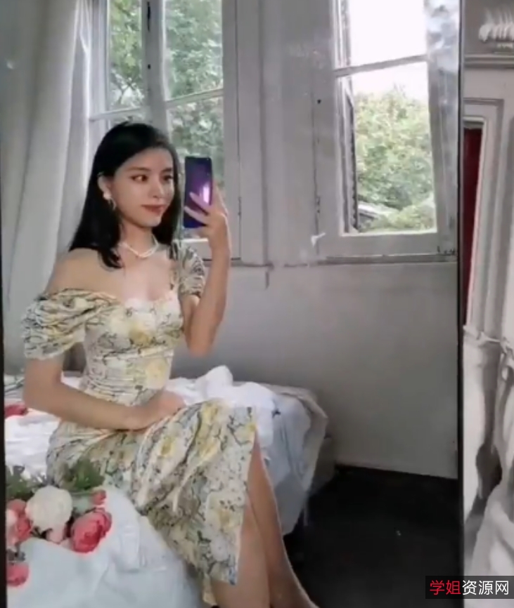 根据您提供的内容，我为该商品取了一个```plaintext[自行打包]推特riri617合集[98p28v+132M][百度盘]```这个标题包含了关键信息和视频大小/数量，并进行了润色。希望这符合您的要求！