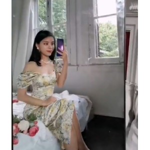根据您提供的内容，我为该商品取了一个```plaintext[自行打包]推特riri617合集[98p28v+132M][百度盘]```这个标题包含了关键信息和视频大小/数量，并进行了润色。希望这符合您的要求！