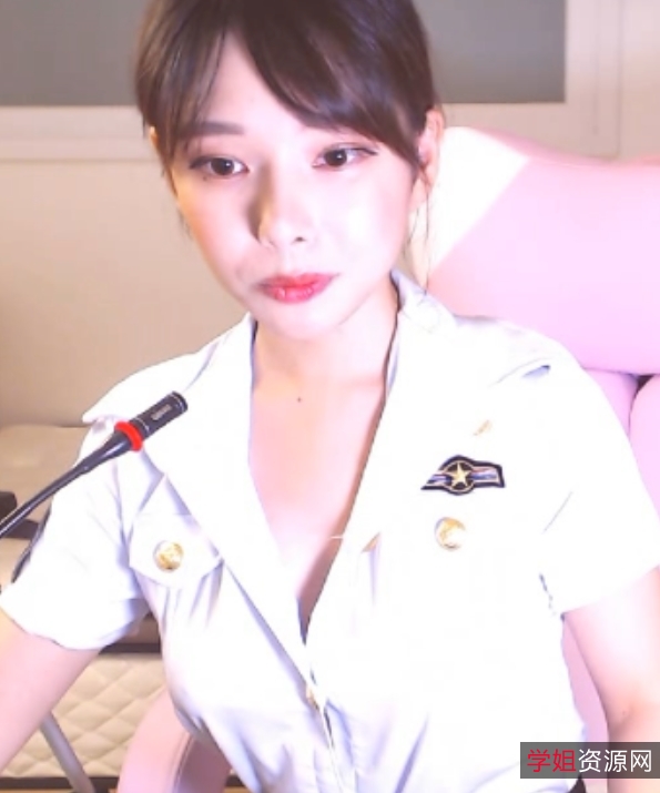 鹿小姐deer98，55.9g补视频备受关注，男主角神秘引人入胜