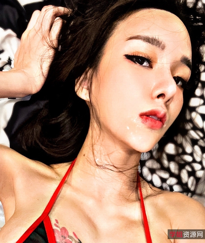 都让人着迷不已。收藏这些视频,就像是收藏一段神秘的梦境,让人无法忘怀。Peemaimei,深处无屏障,59V1.7g,这些数字和字母背后,隐藏着无限的惊喜和神秘。