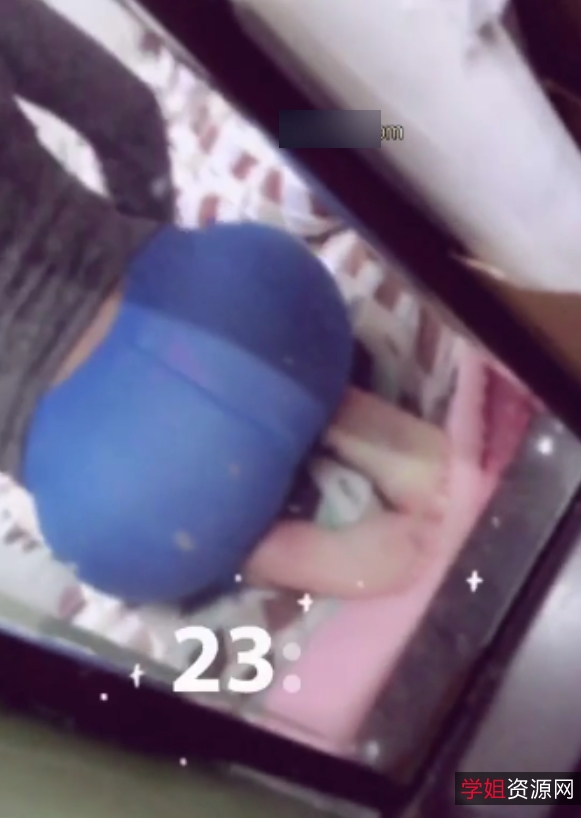 #视频主播高倩:routun小妹子75V458M补资源增加在网络世界中,有一位名叫高倩的视频主播,她以网名routun小妹子为人所知。高倩以75V458M为代号,是备受瞩目的网络红人。她的视频资源丰富,包含了19年的经典作品和20年的新内容。高倩是备受关注的顶流网红,尽管曾面临抚养费问题,但仍保持网络人气。她的视频内容吸引大量粉丝关注和喜爱。外表上,高倩拥有明亮的眼睛和灵动微笑,给人亲切感。她的外