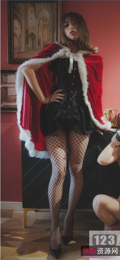 柚木雅俊16套绝版自拍合集,62季经典设计作品特写,珍品市场独家呈现!